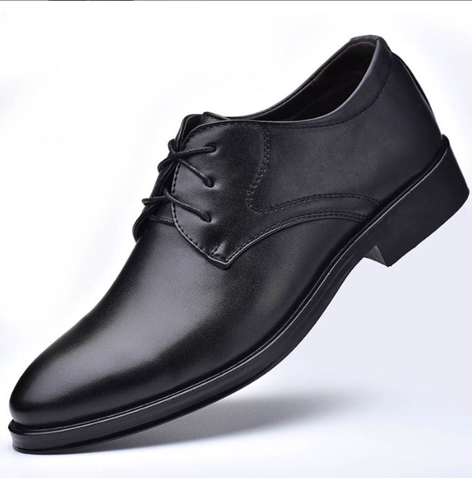 Black Shoes With Pointed Toe For Men null
