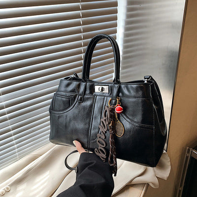 Retro Women's Large-capacity Shoulder Messenger Bag null