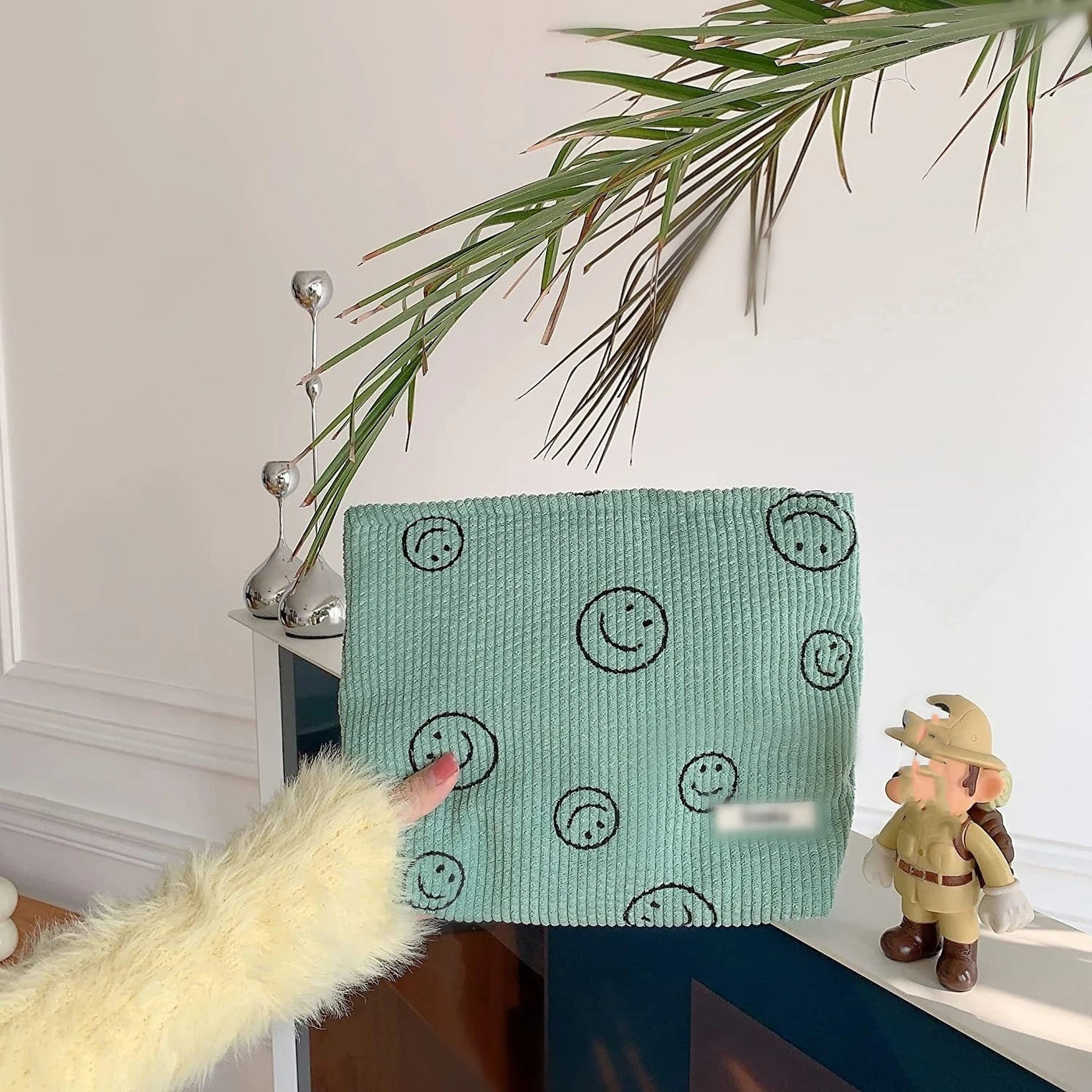 Makeup Bag Large Checkered Cosmetic Bag Capacity Travel Toiletry Bag Cute Makeup Brushes Aesthetic Accessories Storage Bag Shoppers Synchrony